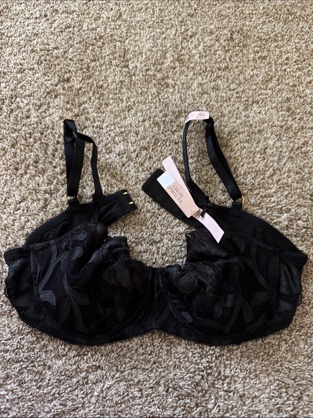 Victoria's Secret Black Lace Embroidered Underwire Bra